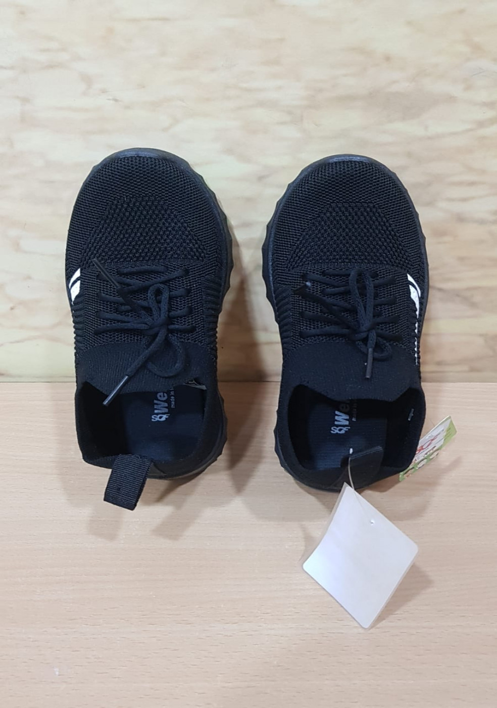 Kids Black Sports Shoes With laces